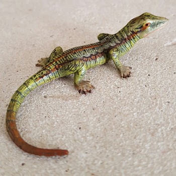 Vienna bronze lizard. - Fine Art