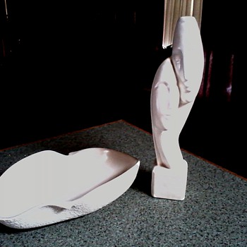 California Originals Biomorphic Dish and Marie Crower "The Lovers" or "The Couple" Sculpture / Circa 1960 - Pottery